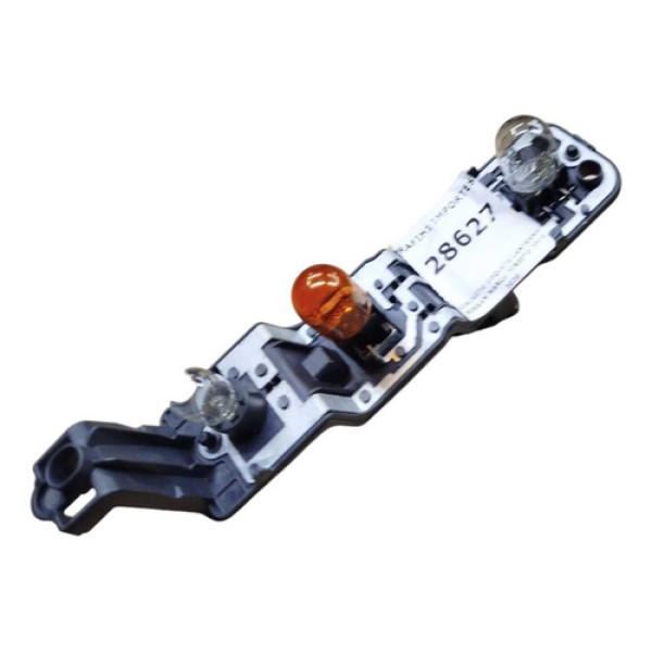 Circuito Soquete Lanterna Nissan March Direito 2014 2020  Direito/passageiro Laranja