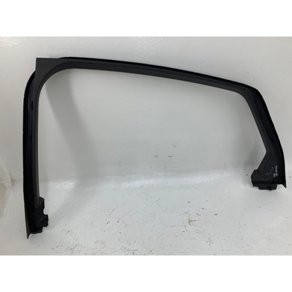 Acabamento Moldura Arco Porta Traseira Esquerda Fusion 2013