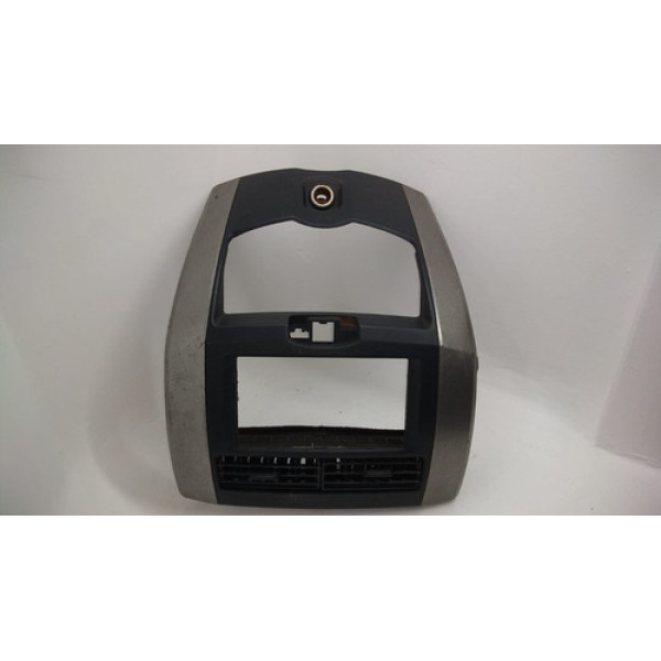 Acabamento Painel Central Com Difusor De Ar Livina 08 A 14