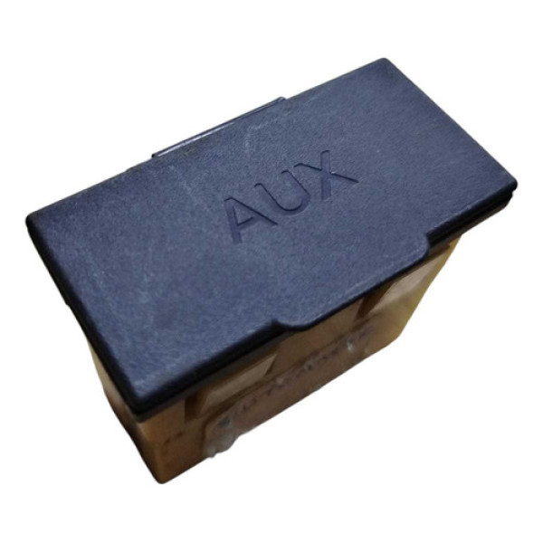 Entrada Auxiliar Console Outlander 2008 2009 2010 2011 2012 Preta