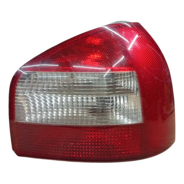 Lanterna Audi A3 2000 2001 2002 2003 2004 Traseira Direita Direito/passageiro Vermelho