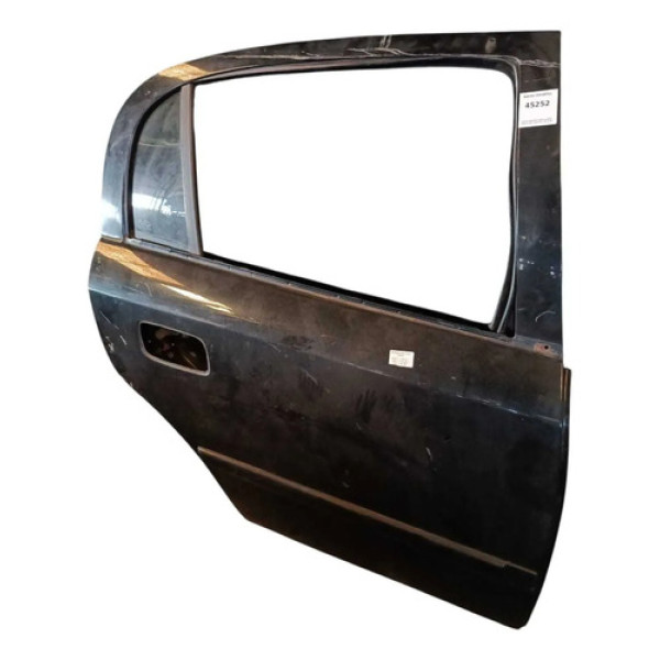 Porta Traseira Direita Astra Hatch 2005 2009 2011 Detalhe Traseira Direito Preto