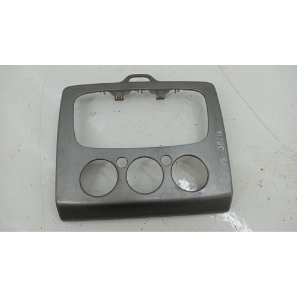 Moldura Central Do Ar Condicionado Focus C/ Leves Riscos