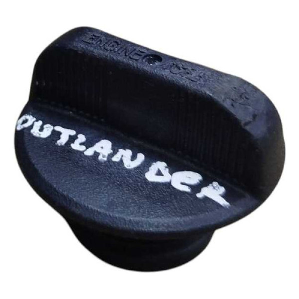 Tampa Oleo Motor Cabeçote Outlander 2.0 2.4 2010 2011 2012 Preto