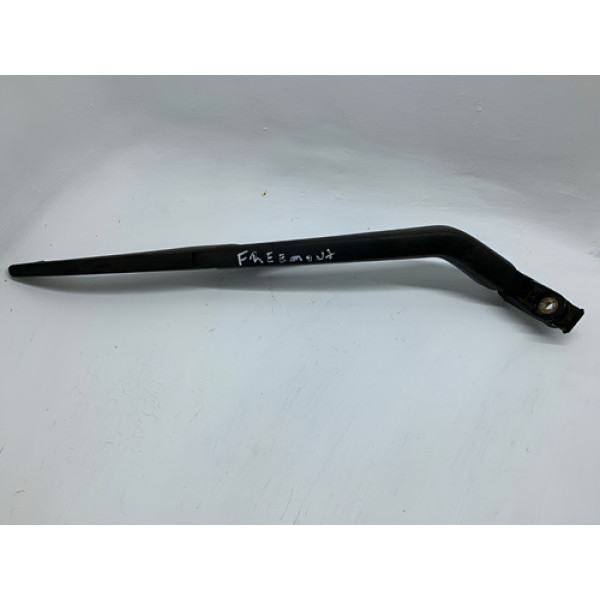 Braço Do Limpador Traseiro Fiat Freemont 2015 Direito