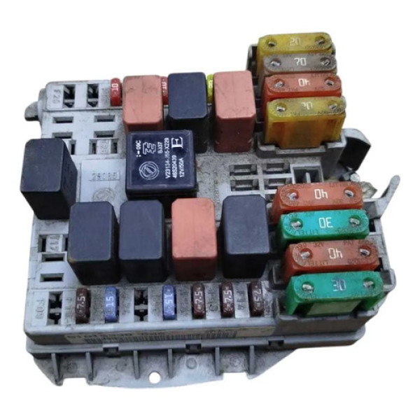 Caixa Fusivel Fiat Punto 1.4 2009 2010 2011