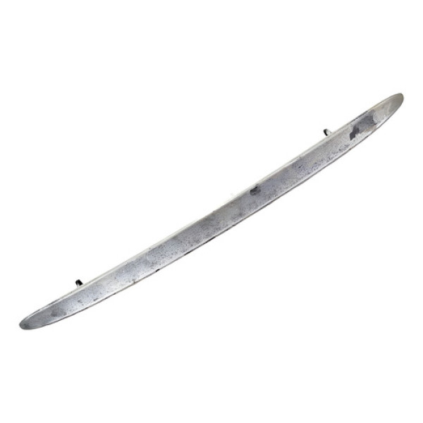 Moldura Luz Placa Peugeot 307 Sedan 2008 2009 2010 Prata