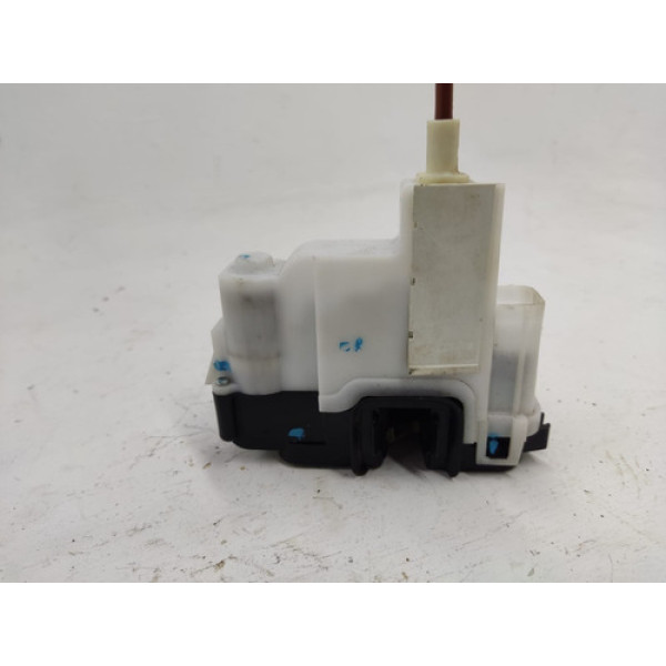 Fechadura Porta Dianteira L.d Fiat Palio 2010