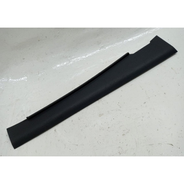 Acabamento Coluna Porta Esquerda Dianteira Compass C Detalhe