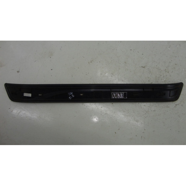 Soleira Dianteira Esquerda Bmw 320i