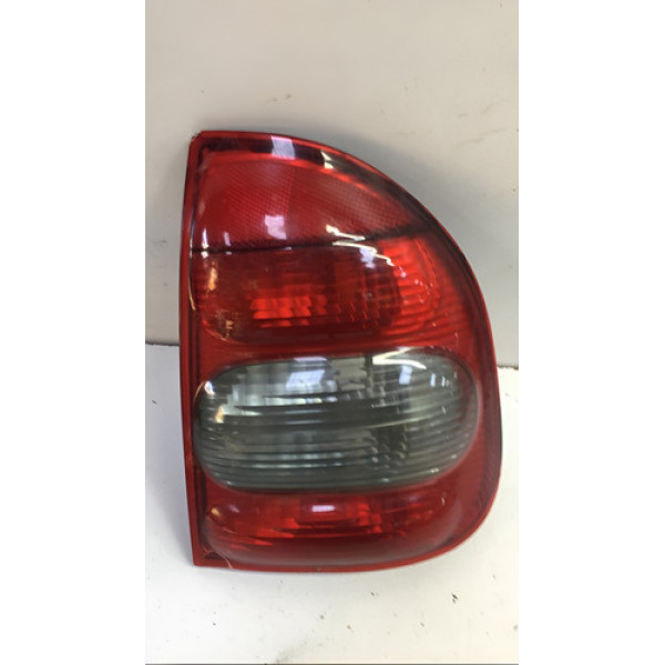 Lanterna Traseira Direita Chevrolet Corsa Sedan 2005 Direito