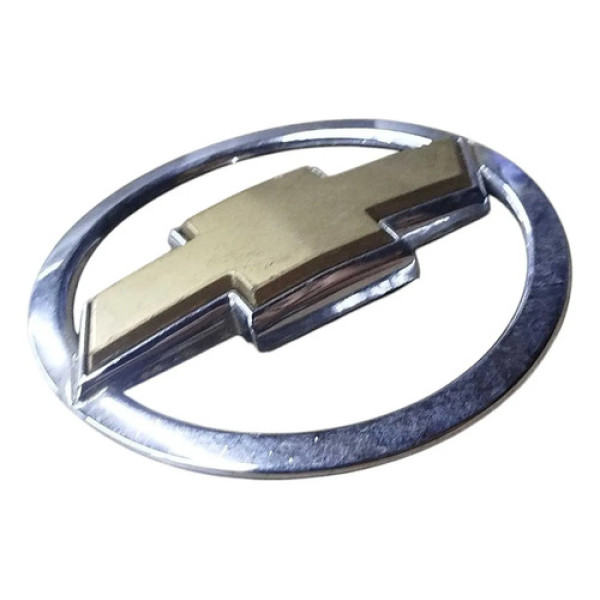 Emblema Gravata Porta Mala Celta Prisma 2003 2005 2007 Prata