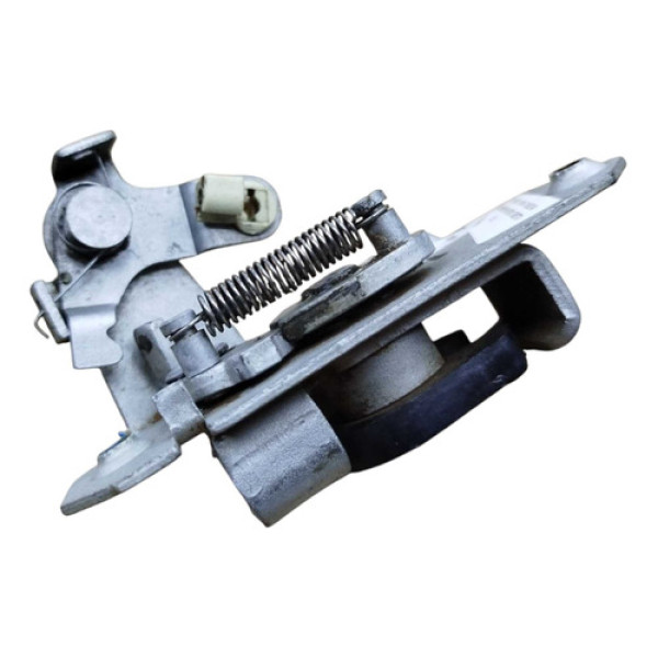 Fechadura Tampa Traseira Volkswagen Saveiro Direito 2012