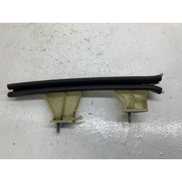 Guia Vidro Porta Dianteira Esquerda Citroen Grand C4 2009