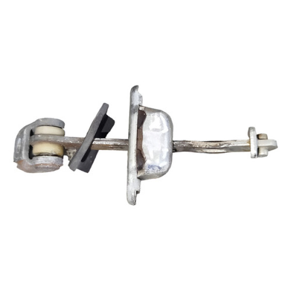 Limitador Porta Chevrolet Corsa Traseira Direita 2006 Traseira Direita Prata