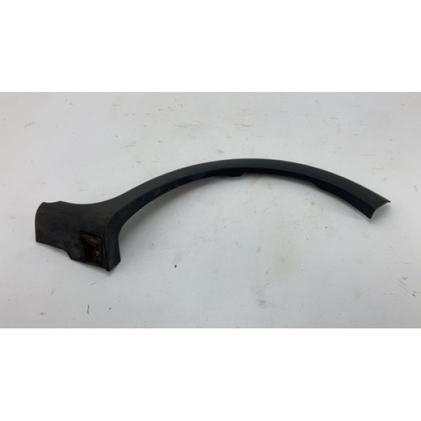 Aplique Paralama Traseiro Esquerdo Renault Sandero 2012