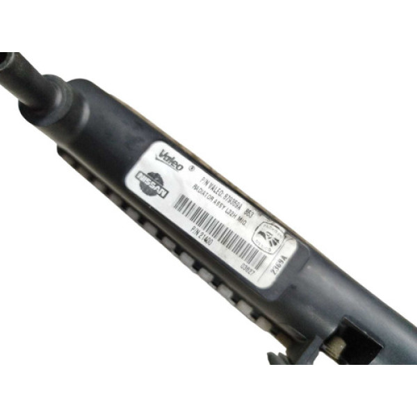 Radiador Nissan Sentra 2.0 2009 2010 2011 2012 Detalhe