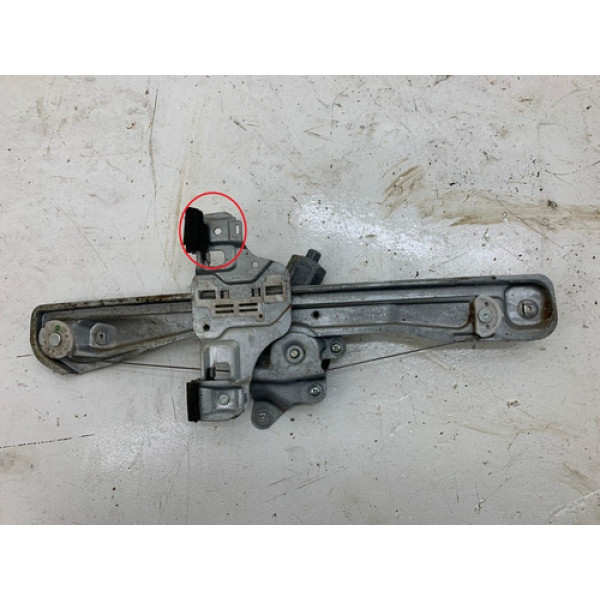 Maquina De Vidro Porta Traseira Esquerda Spin Activ 2018