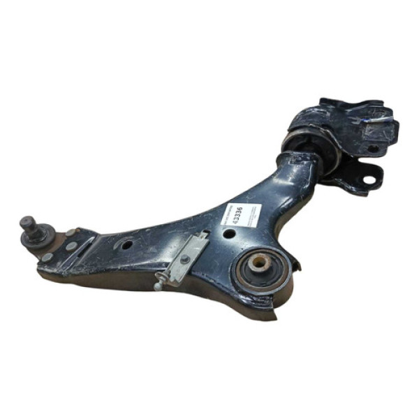 Bandeja Dianteira Direita Xc60 3.0 2010 Detalhe Bucha Pivo