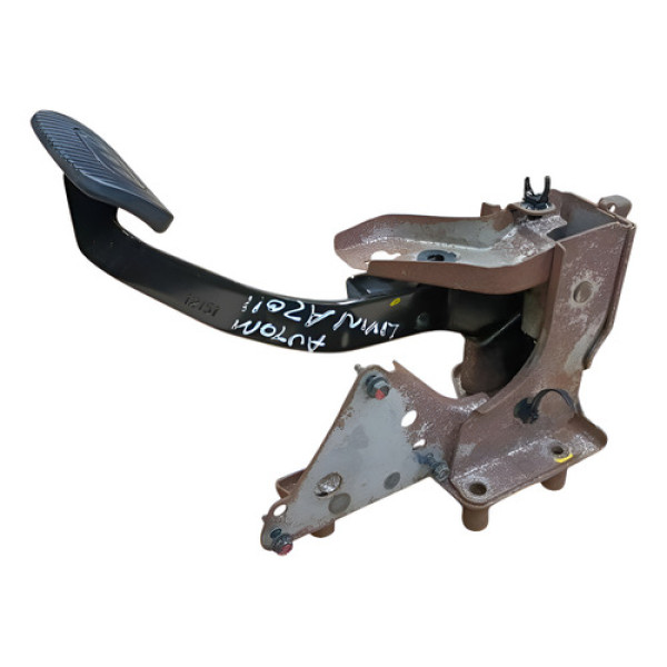 Pedal Freio Automatico Livina 1.8 2011 2012  Prata
