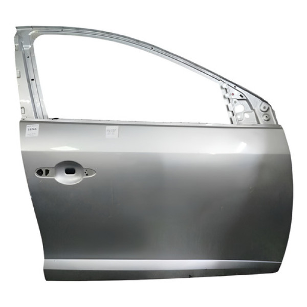 Porta Dianteira Direita Fluence 2012 2013 2014 2018 Detalhe Dianteira Direita Prata