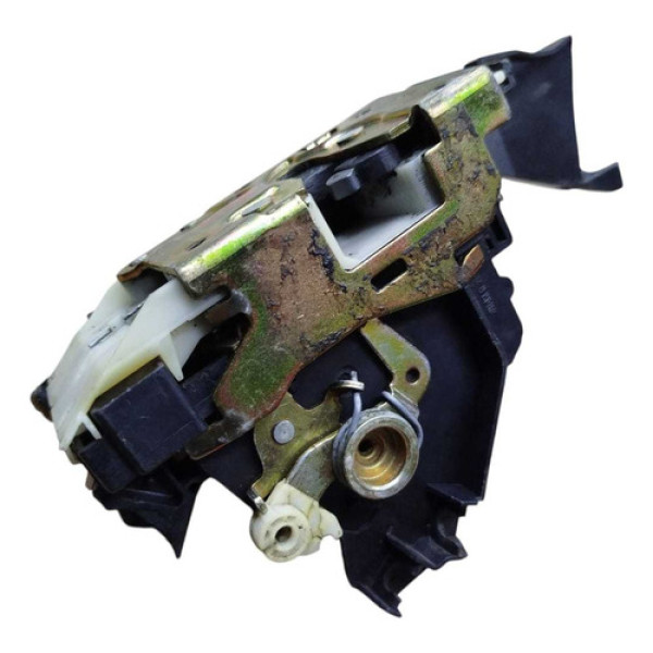 Fechadura Porta Traseira Esquerda Focus 2004 2008 Detalhe