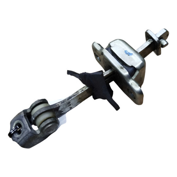 Limitador Porta Celta Prisma Dianteira 2007 2008 2009 2016