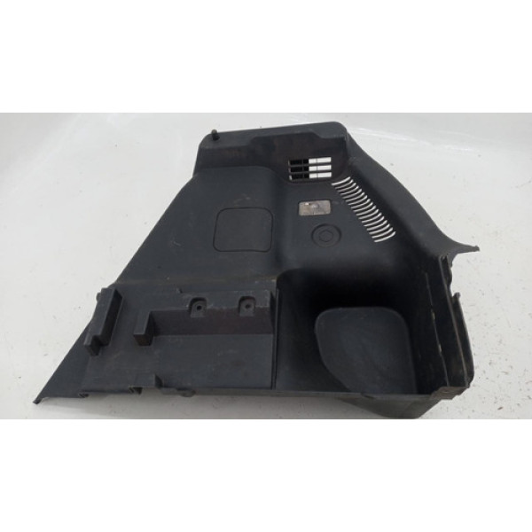 Acabamento Tampa Direita Porta Malas C/ Luz Suzuki Sx4 2013