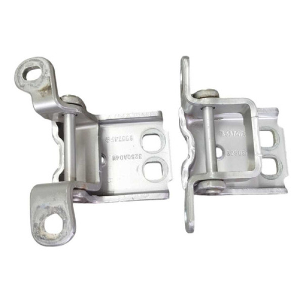 Dobradiça Porta Traseira Esquerda Chrysler Pt Cruiser 2005