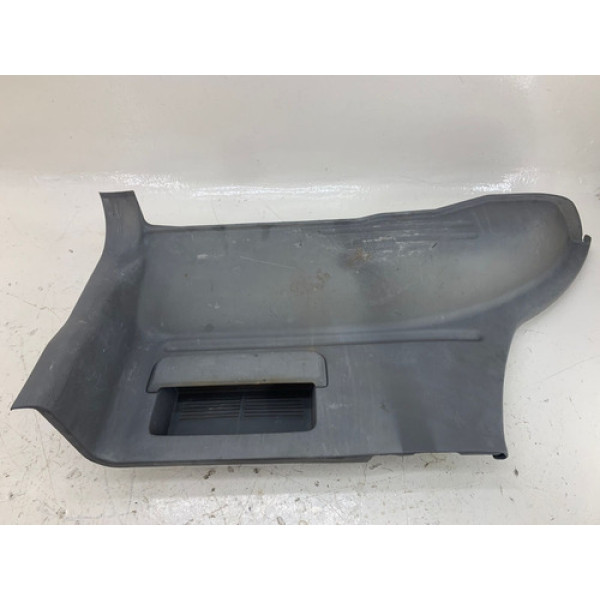 Acabamento Porta Mala Lado Direito Tracker 2004