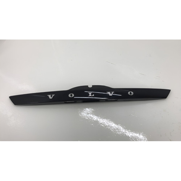 Moldura Tampa Traseira Volvo V60 2016 31440759 2 Brilhante