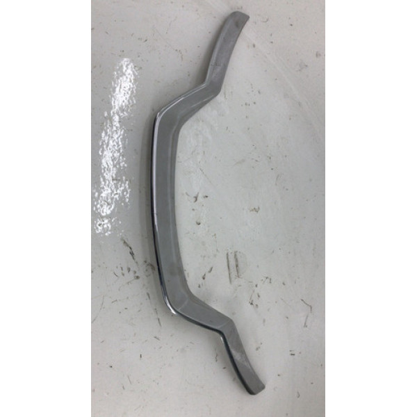 Friso Cromado Parachoque Dianteiro Toyota Etios Ler Descrica