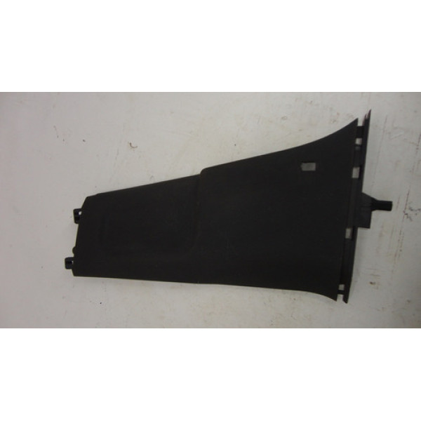 Acabamento Inferior Coluna Direita Volkswagen Jetta 2016