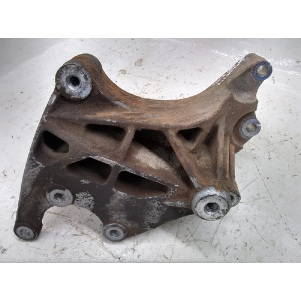 Suporte Bomba De Direção Hidraulica Mitsubishi Outlander 10