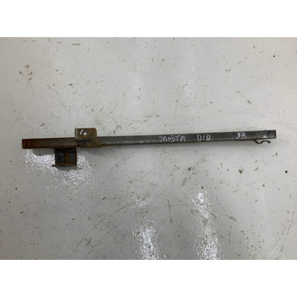 Guia Vidro Dianteira Direita Dakota Cabine Simples 1999