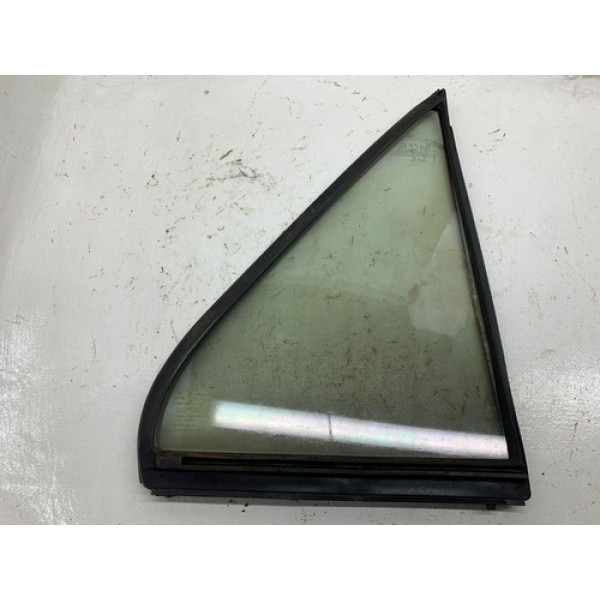 Vidro Pequeno Porta Traseira Esquerda Mitsubishi Lancer 1994