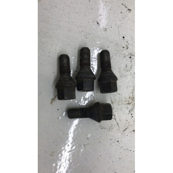 Jogo De 4 Prisioneiros Gm Onix 2015 Original