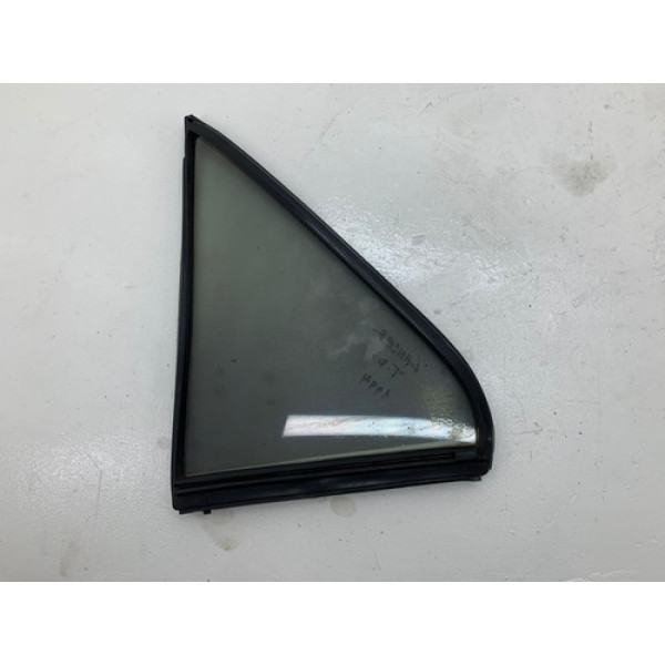 Vidro Pequeno Porta Traseira Direita Lancer 1994