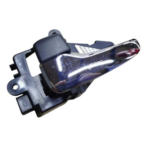 Maçaneta Interna Lancer Dianteira Esquerda 2015 Cromada Cromo/preta Dianteira