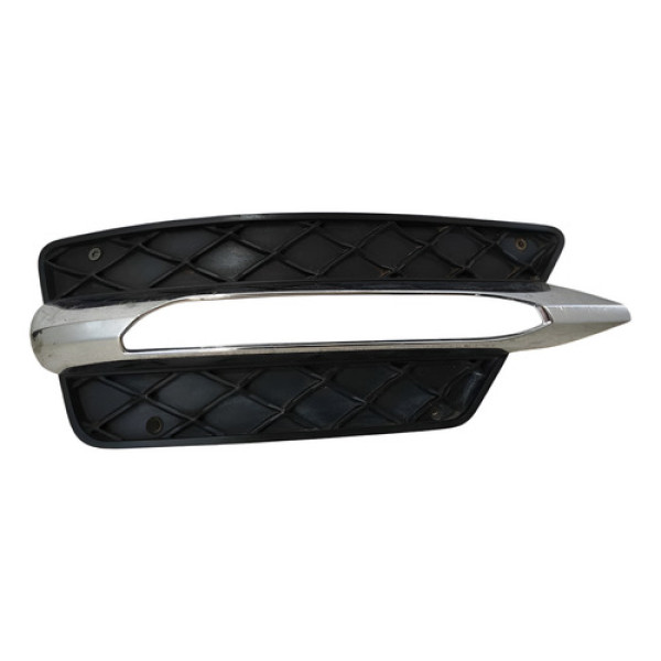 Grade Farol Milha Esquerdo Mercedes C180 2012 2013 Detalhe Prateado Esquerdo