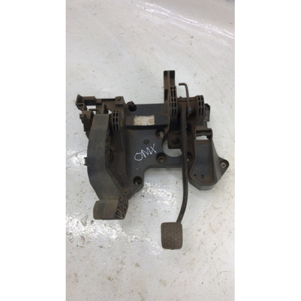 Pedal De Freio E Embreagem Sem Atuador Gm Onix 2015