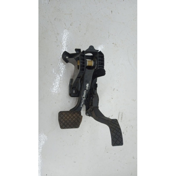 Pedaleira Aceleração Freio Suporte Com Pedais Audi Q3