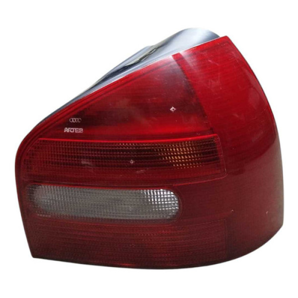 Lanterna Audi A3 1997 1998 1999 Traseira Direita Original Direito/passageiro Vermelho