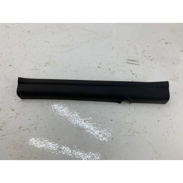 Acabamento Direito Soleira Hyundai Veloster 2012