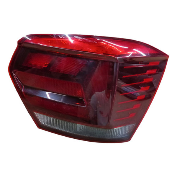 Lanterna Polo 2018 2020 2022 Traseira Direta Detalhe Direito/passageiro Vermelho