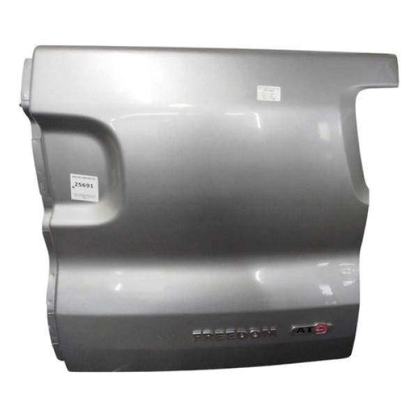 Tampa Traseira Direita Fiat Toro 2016 2017 2018 2019 2021 Prata