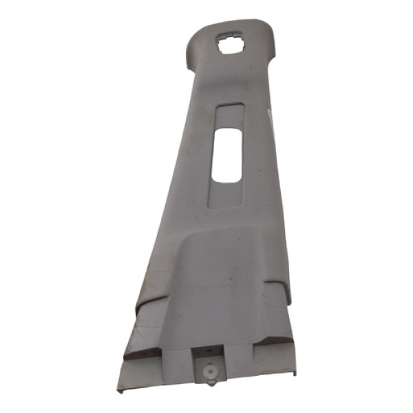 Acabamento Coluna Central Subaru Empresa Direito 2010