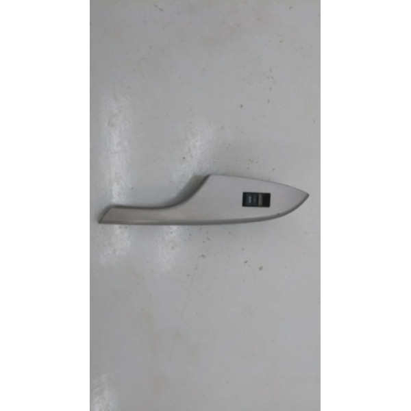 Moldura Comando Vidro Corolla 11  Traseira Dir. 7427102410