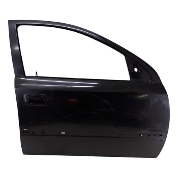Porta Dianteira Direita Astra 4p 1999 2000 2001 2005 Detalhe Dianteira Direita Preta