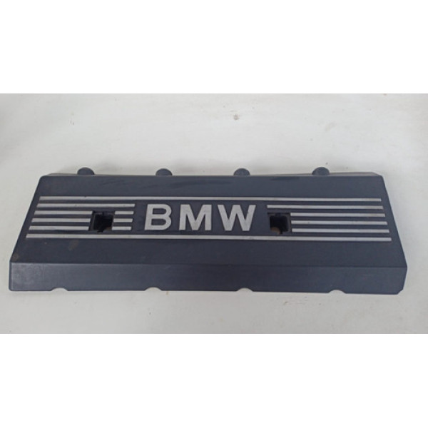 Acabamento Tampa De Válvula Direita Bmw 540 